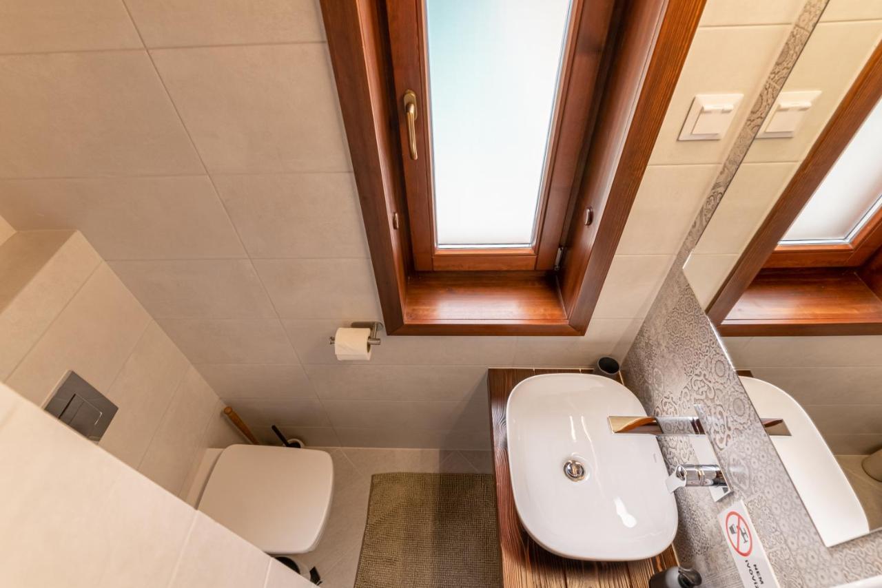 Pósteleki Vendégház-Nyugalom Szigetei Gyula Extérieur photo