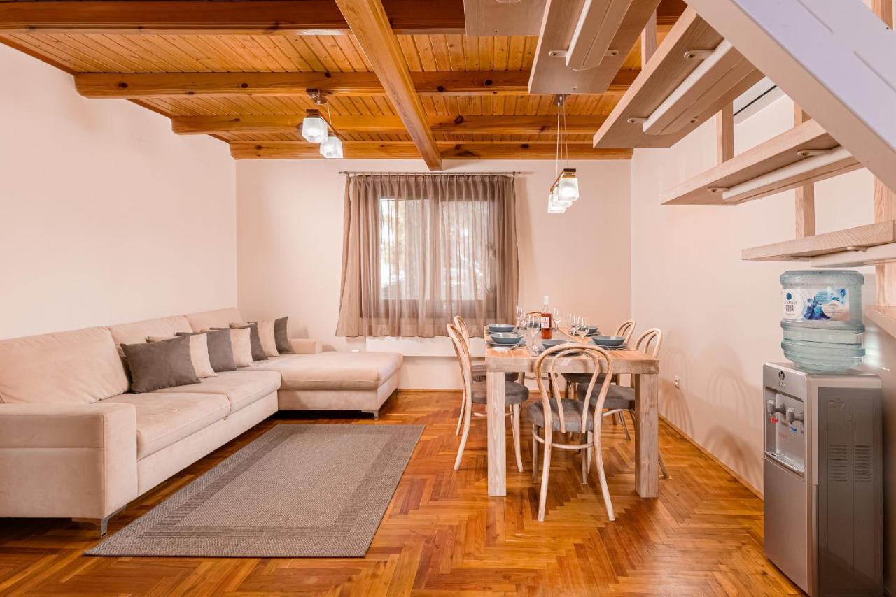 Pósteleki Vendégház-Nyugalom Szigetei Gyula Extérieur photo